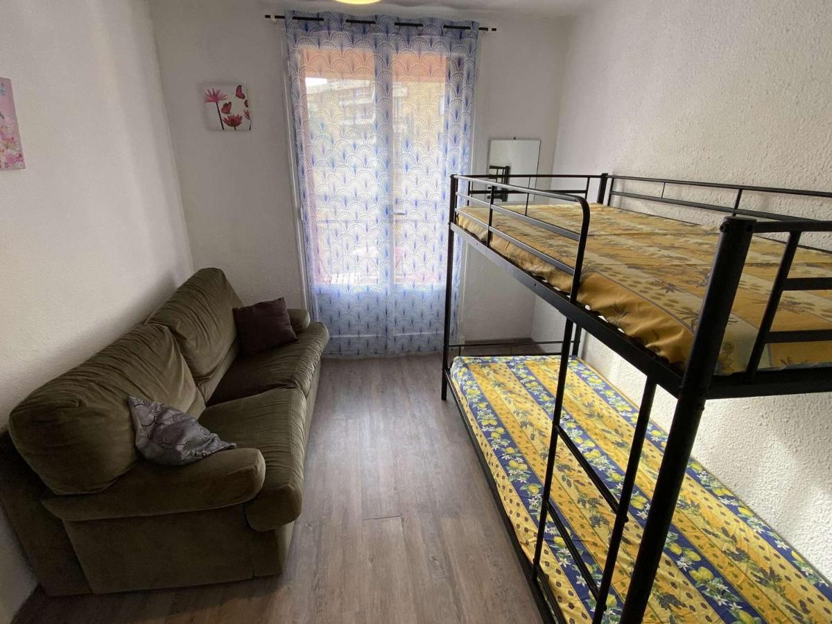 3 Pieces, 6 Couchages, Parking, Proche Et Commerces, - Fr-1-226a-152 Apartment *