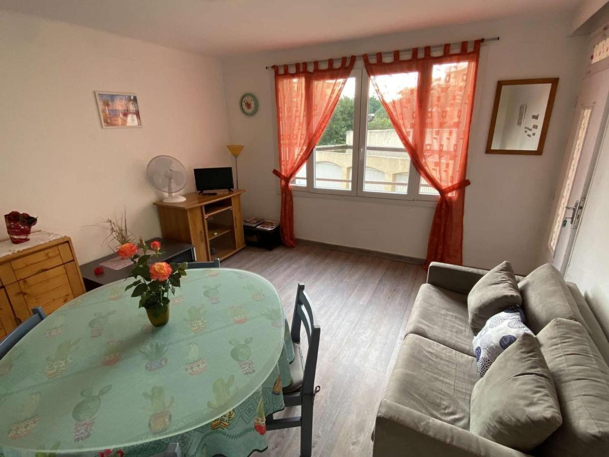 3 Pieces, 6 Couchages, Parking, Proche Et Commerces, - Fr-1-226a-152 Apartment